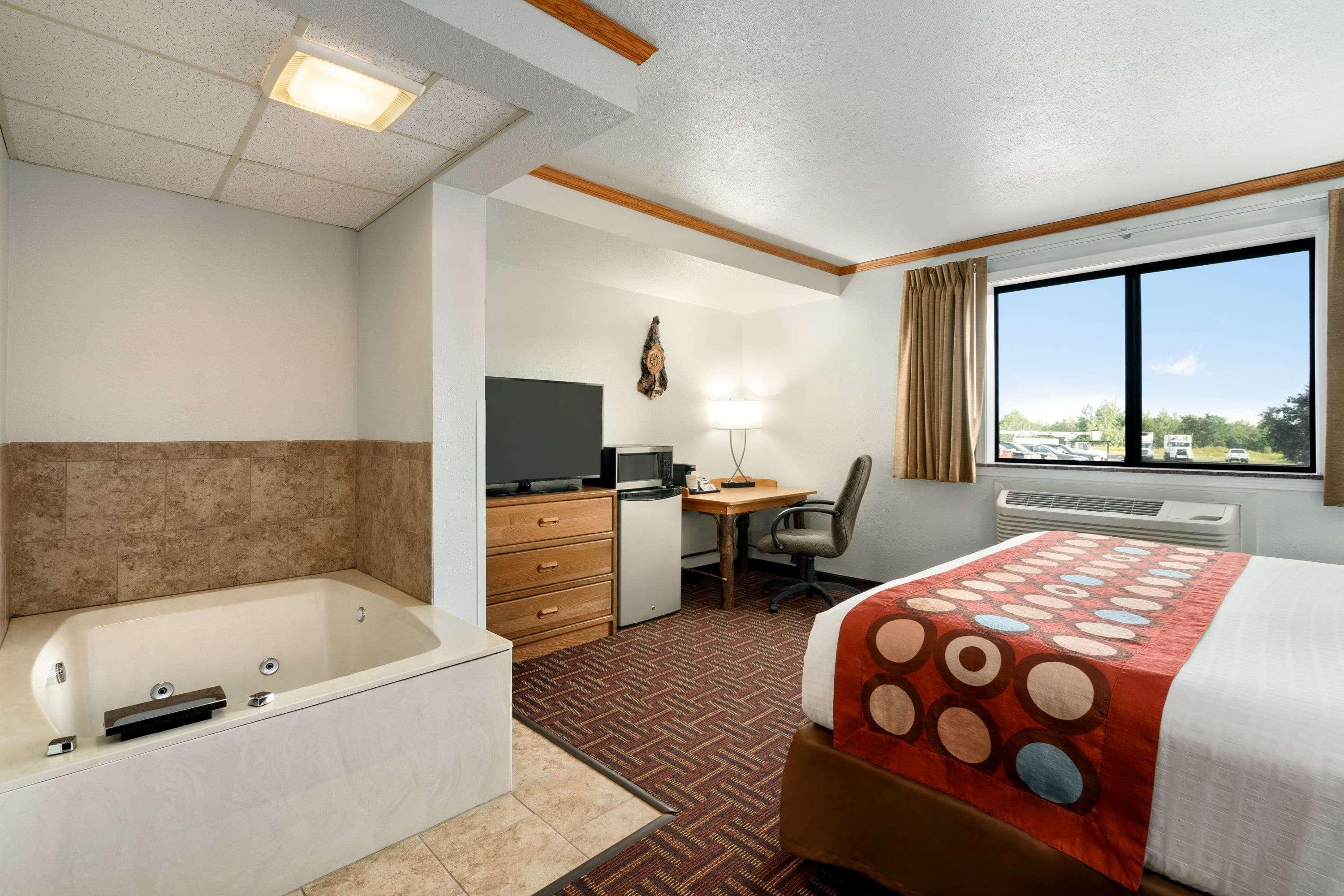 Super 8 by Wyndham Eveleth Motel Eksteriør billede